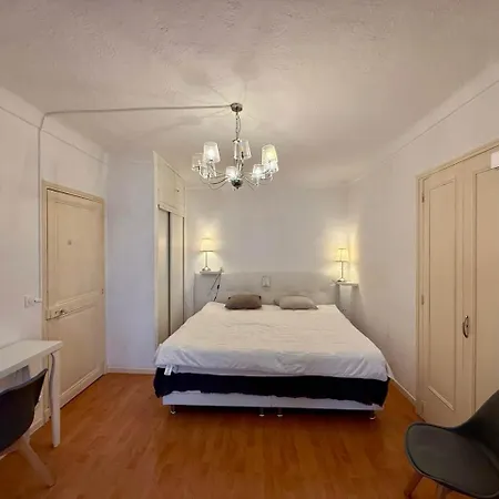 A015 - Maisonnette Emplacement Ideal Cannes